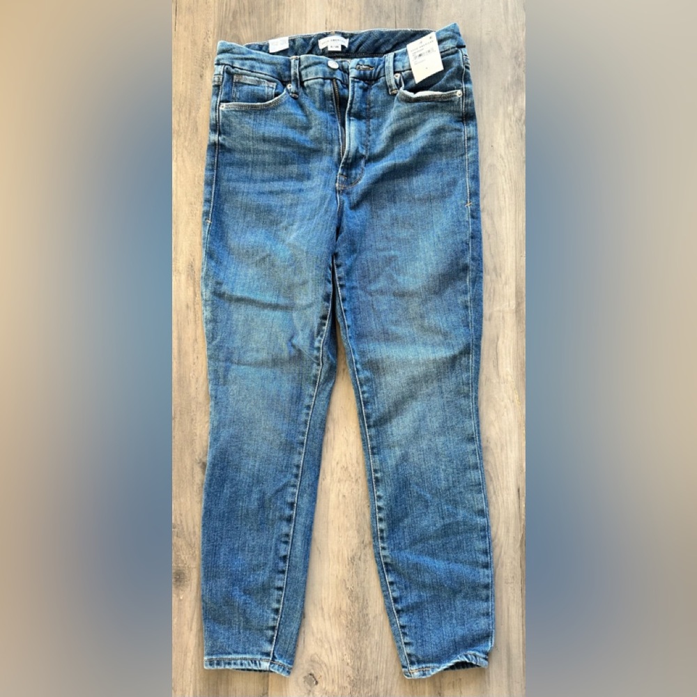 NWT Good American Good Waist Crop Skinny Jeans